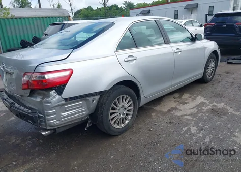 2008 Toyota Camry Le V6 z USA, uszkodzony, nr VIN 4T1BK46K58U560700